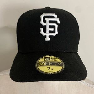 New era fitted hat